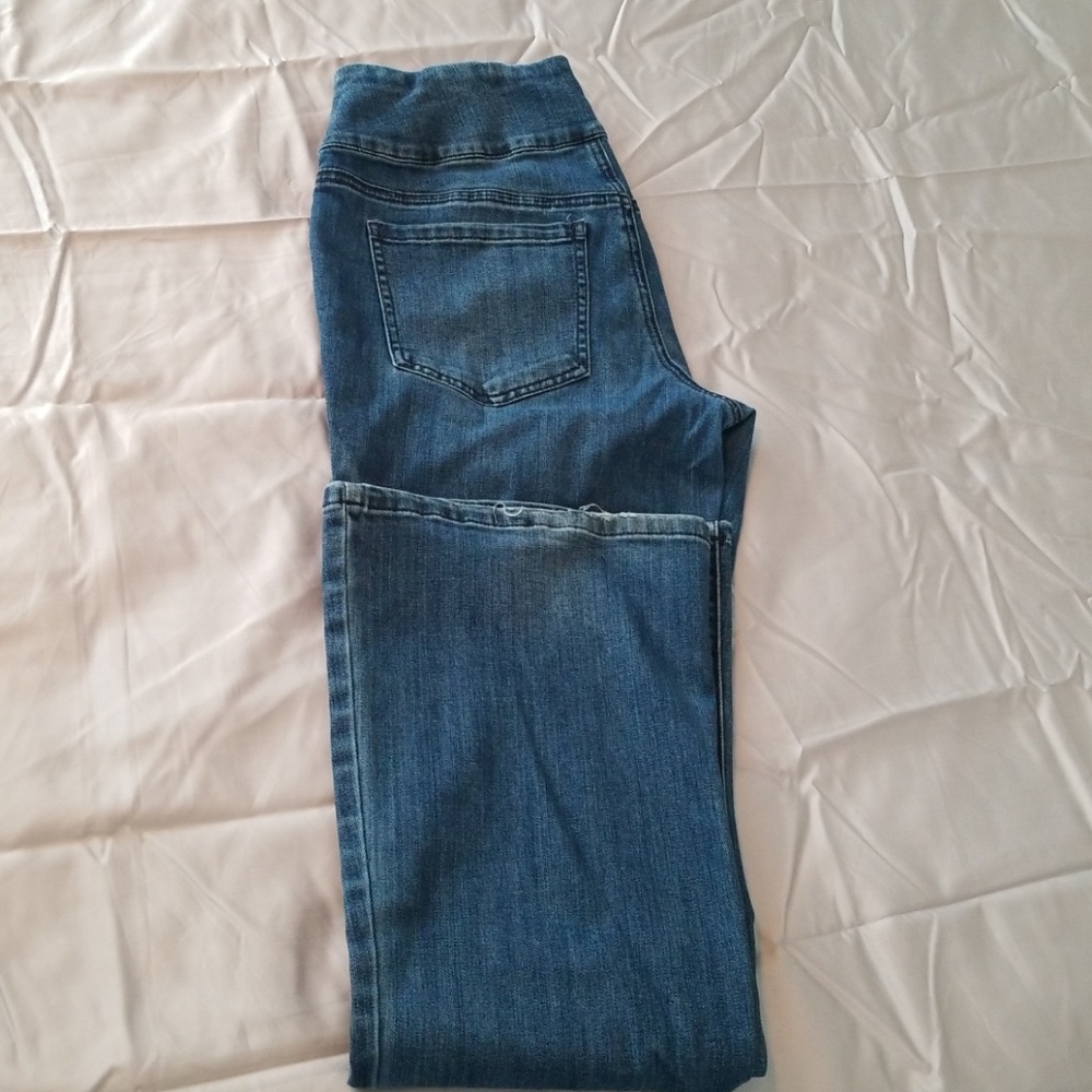 Jeans - Picture 2 of 3